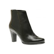 T M 75 Chelsea Black By Rockport - $89.95 ($95.05 Off)